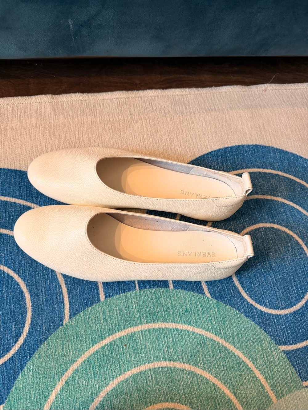 Everlane Cream Leather ‘Glove’ Ballet Flats - Picture 2 of 6